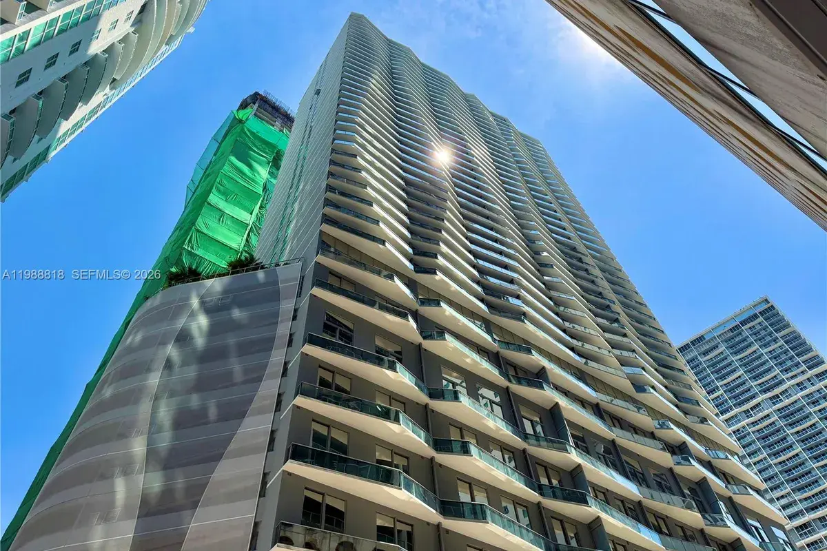 77 SE 5th St # 1615, Miami FL 33131