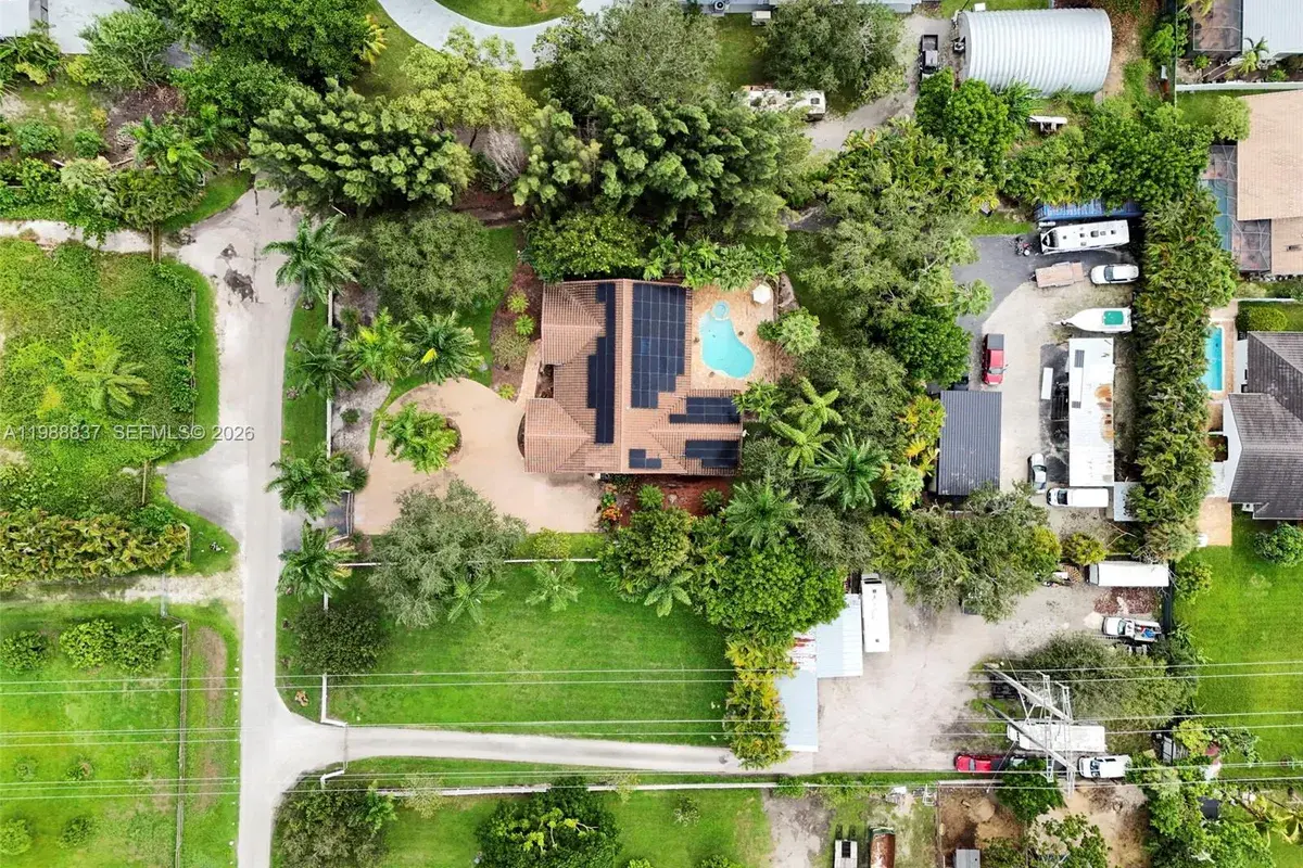 15720 SW 56th St, Southwest Ranches FL 33331