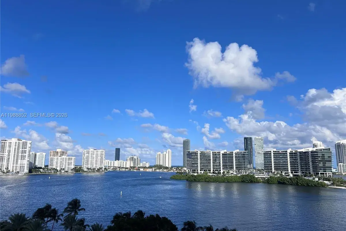 3301 NE 183rd St # 905, Aventura FL 33160