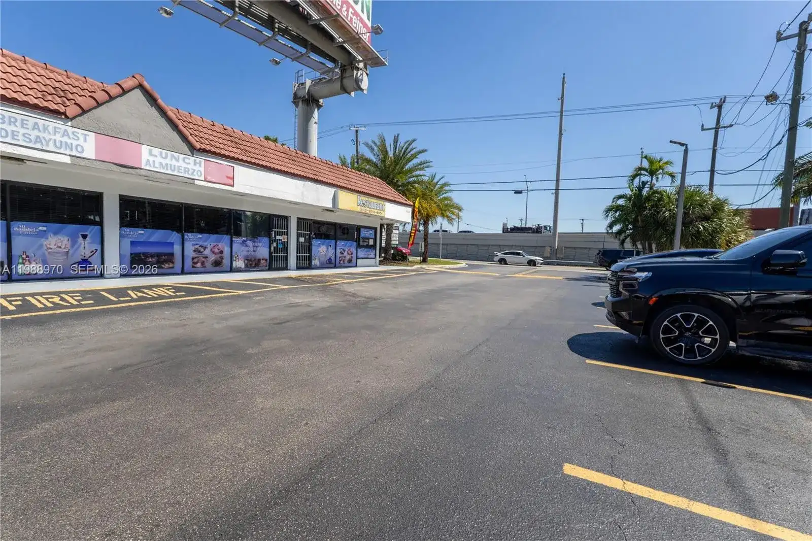 10550 NW 77 Ct, Hialeah Gardens FL 33016 photo 3