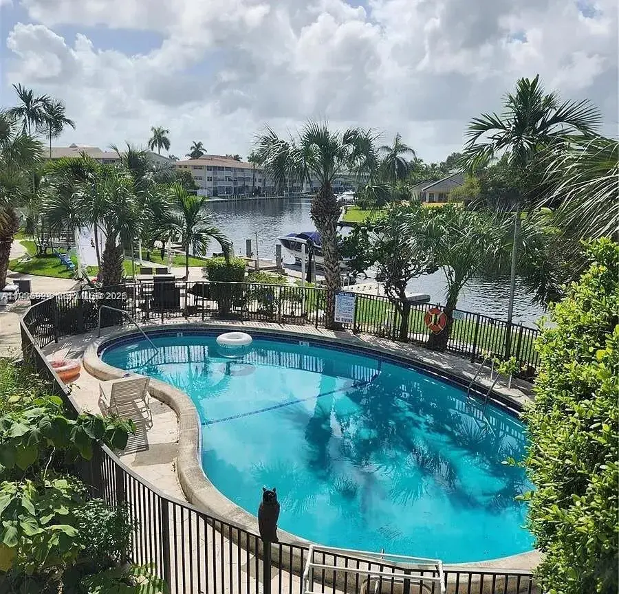 455 Golden Isles Dr # 309, Hallandale Beach FL 33009