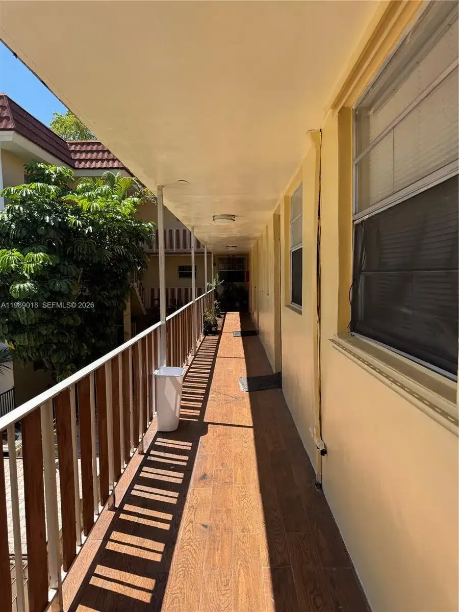 13655 NE 10th Ave # 208, North Miami FL 33161 photo 2