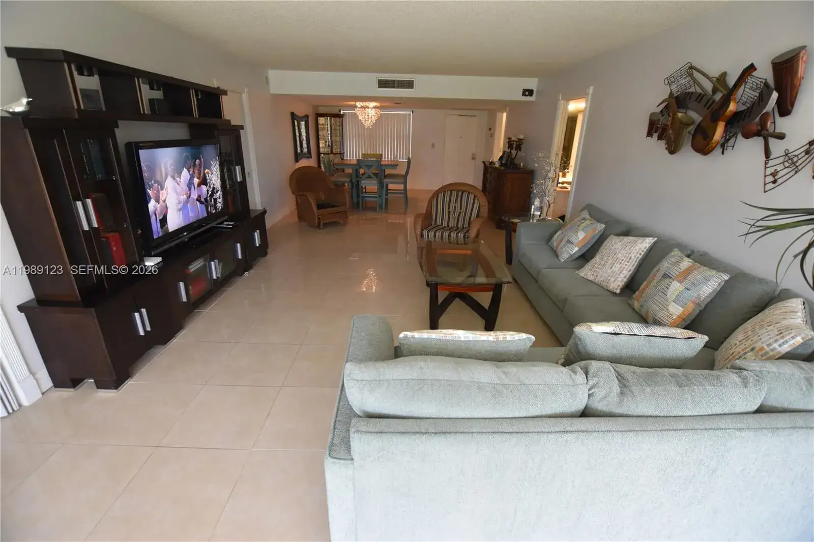 3800 Oaks Clubhouse Dr # 309, Pompano Beach FL 33069