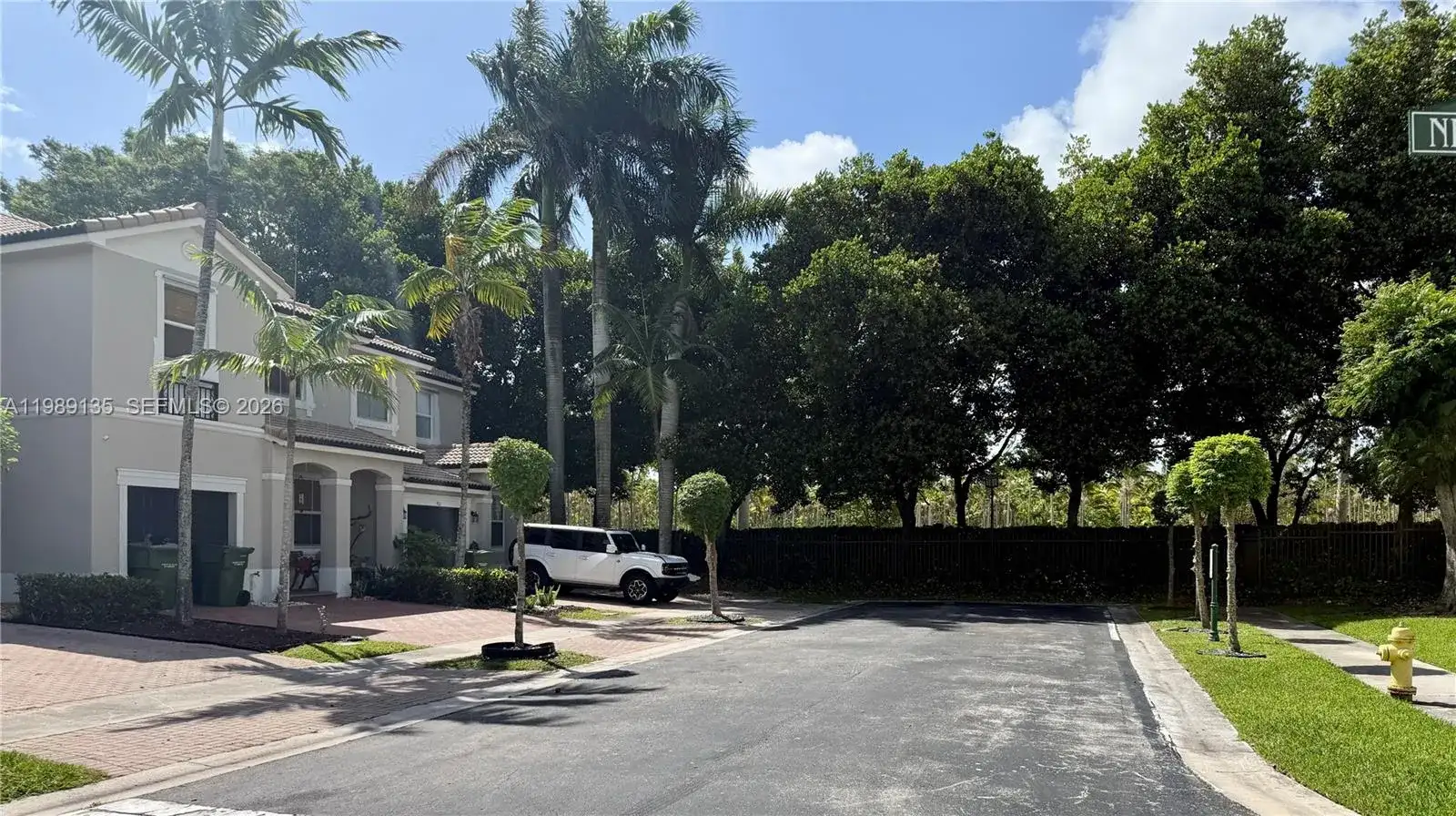 909 NE 42nd Ave, Homestead FL 33033 photo 3