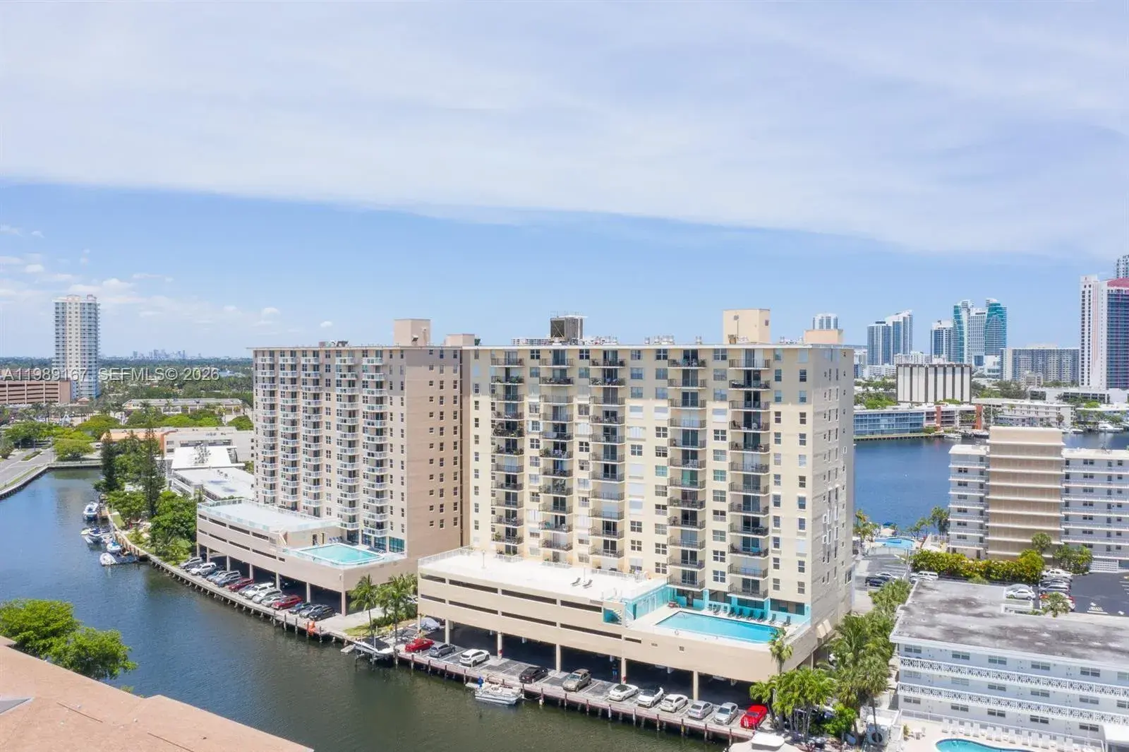 427 Golden Isles Dr # 7E, Hallandale Beach FL 33009