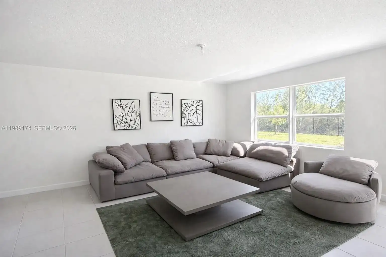 2402 SE 30th St, Homestead FL 33035 photo 5