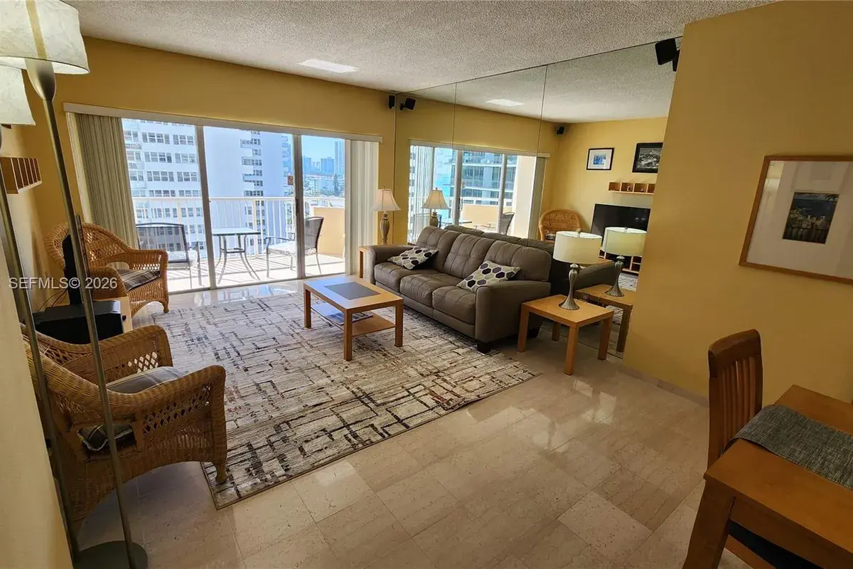 1980 S Ocean Dr # 10A, Hallandale Beach FL 33009