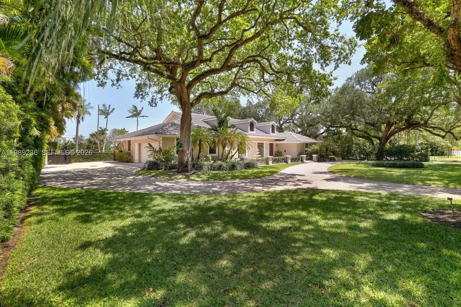 3425 Alhambra Cir, Coral Gables FL 33134 photo 2