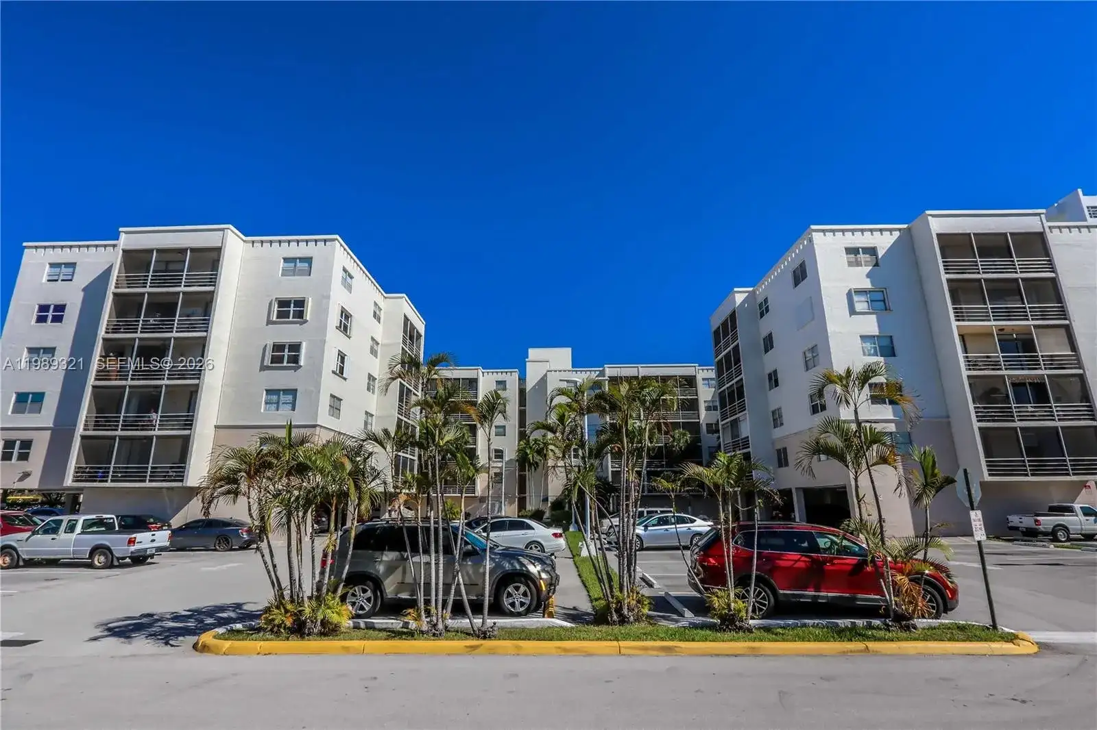 2821 N Miami Beach Blvd # 2K, North Miami Beach FL 33160 photo 4