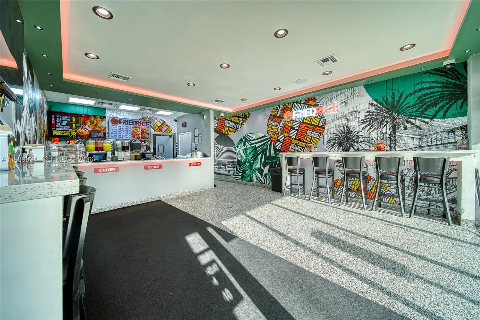 Completely Remodeled Restaurant on 184th Street off The Turnpike, Cutler Bay FL 33157