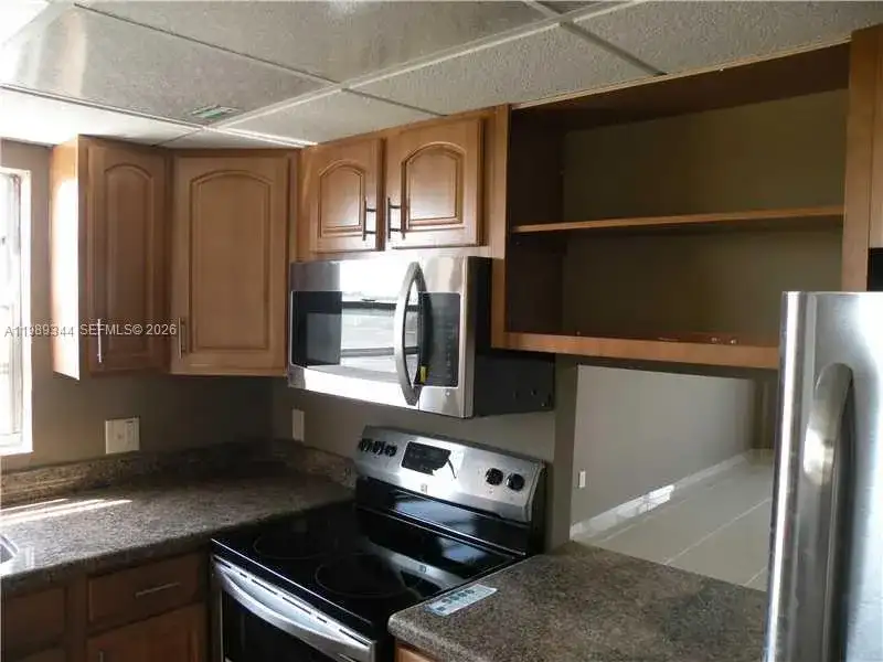 16410 Miami Dr # 504, North Miami Beach FL 33162 photo 5