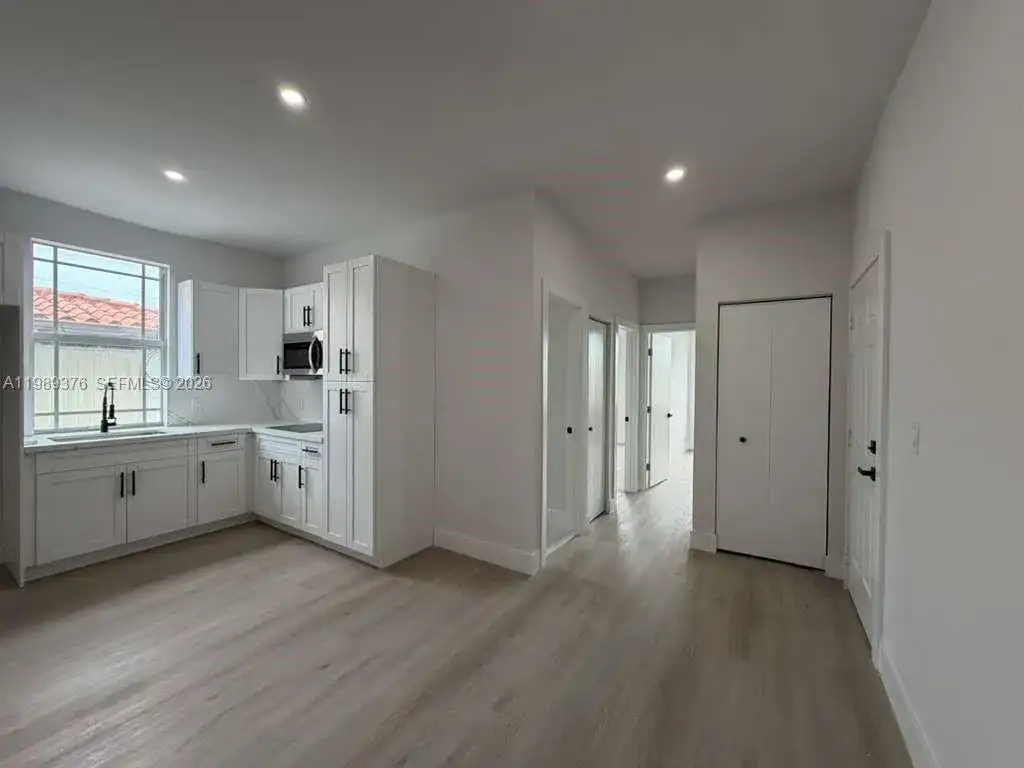 2425 SW 6th St # 10, Miami FL 33135 photo 4