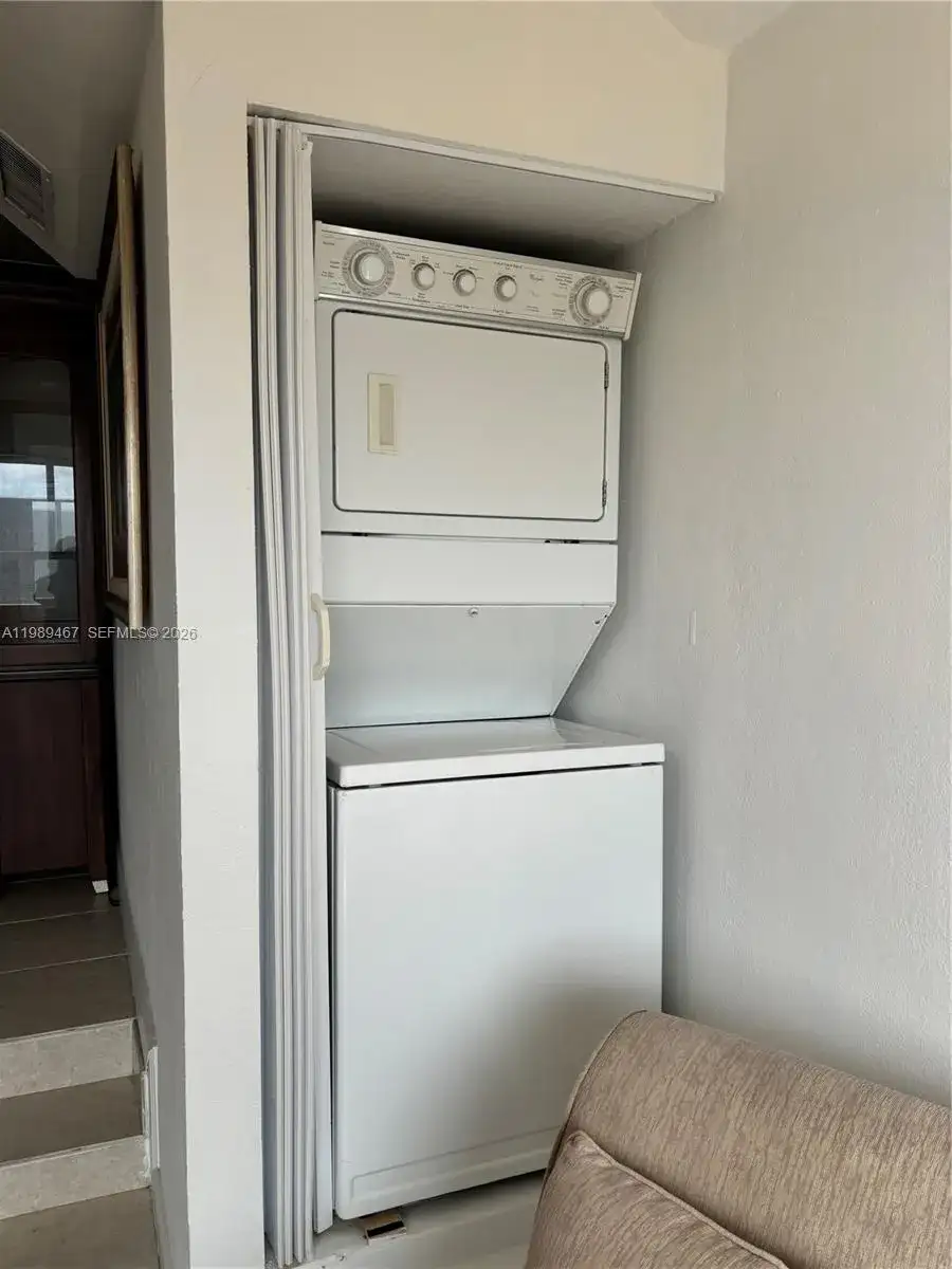 10900 SW 104th St # 303, Miami FL 33176 photo 5