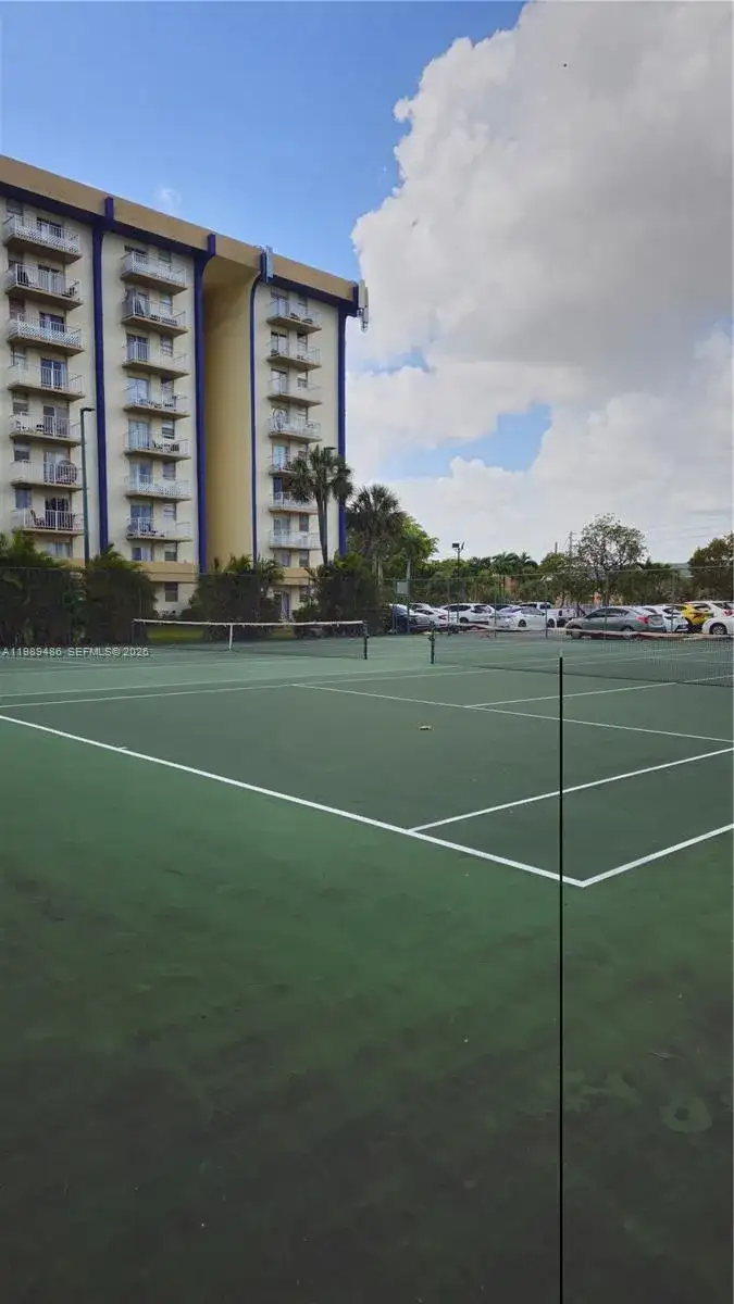 4550 NW 9th St # 505E, Miami FL 33126 photo 3