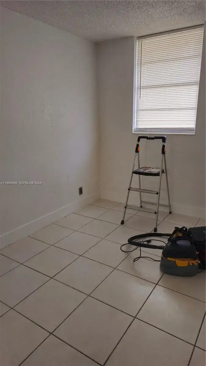 4550 NW 9th St # 505E, Miami FL 33126 photo 4
