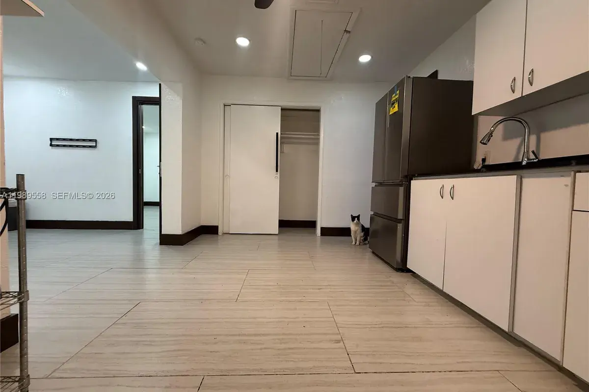 1881 SW 42nd Ter Unit B, Fort Lauderdale FL 33317