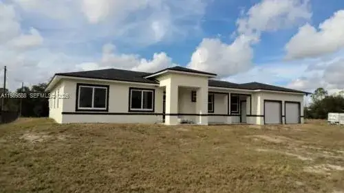1715 McArthur Ave, Lehigh Acres FL 33972
