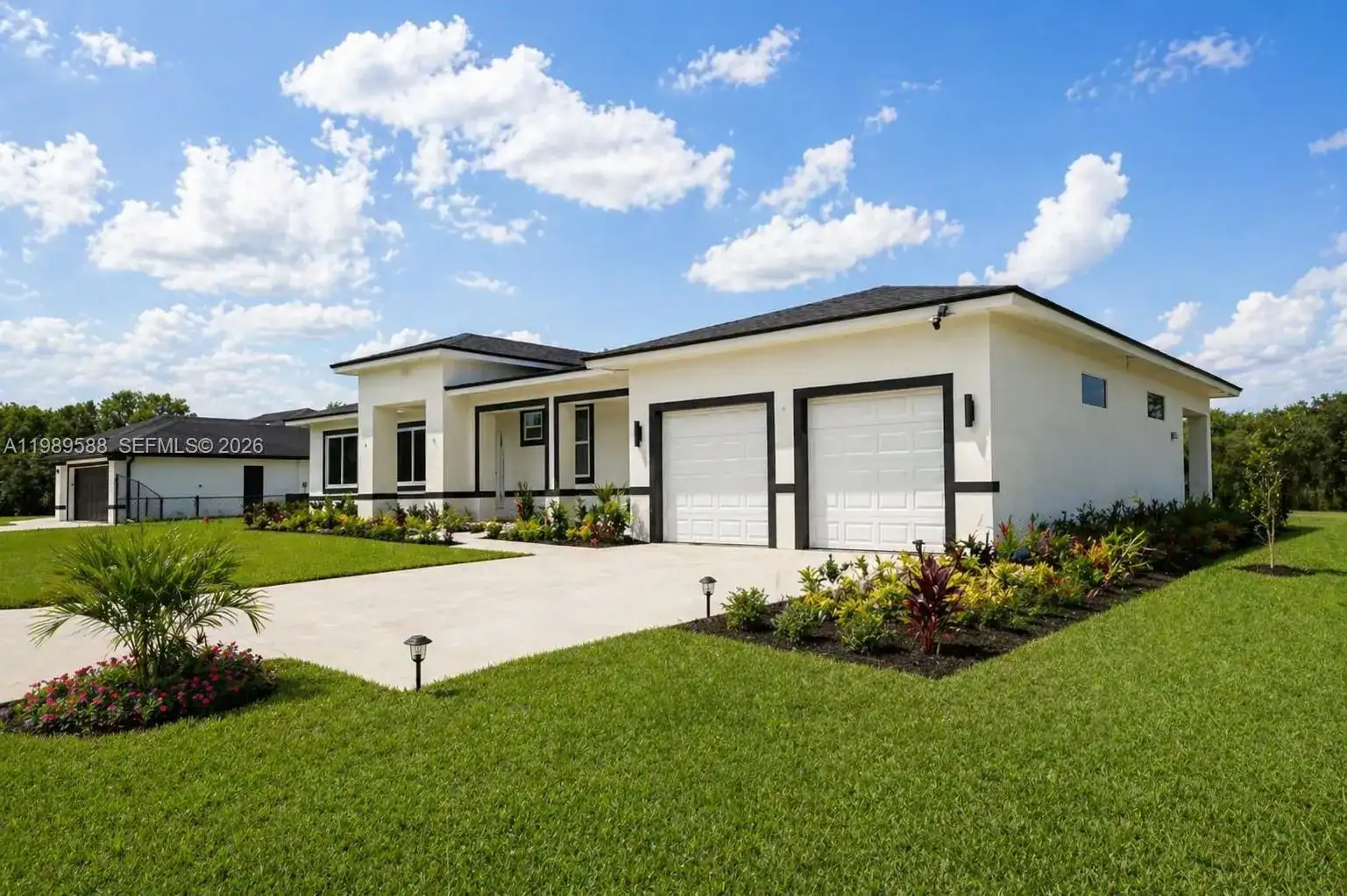 1715 McArthur Ave, Lehigh Acres FL 33972 photo 3
