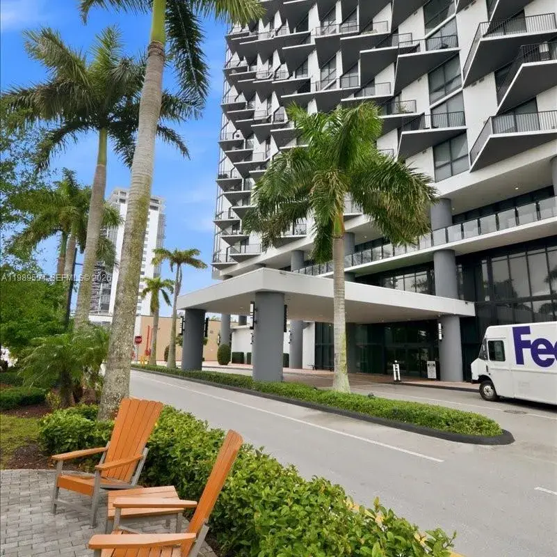 5300 Paseo Blvd # 1803, Doral FL 33166