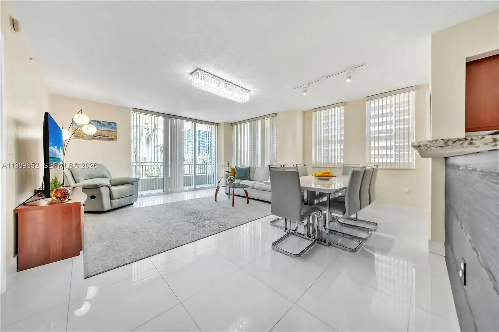 2080 S Ocean Dr # 202, Hallandale Beach FL 33009