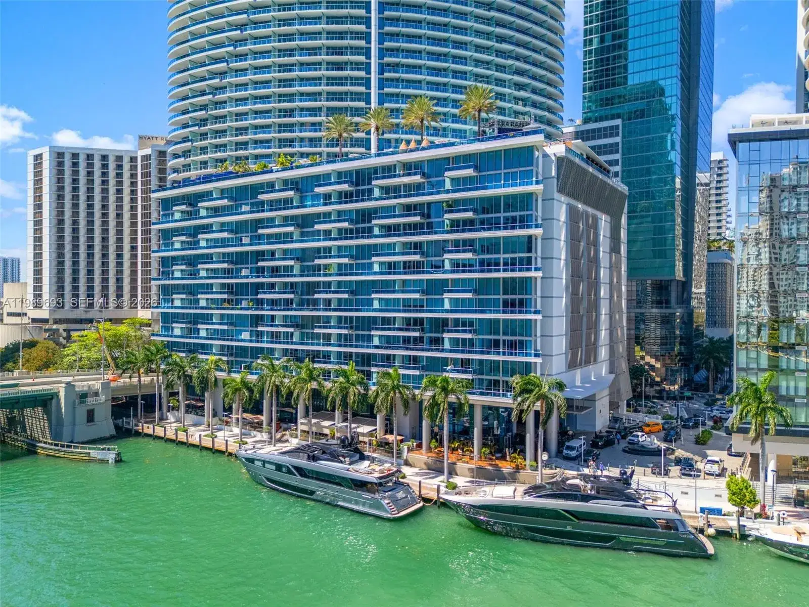 2 bedroom 2 bath Residential for sale at 200 Biscayne Boulevard Way # 3707, Miami FL 33131