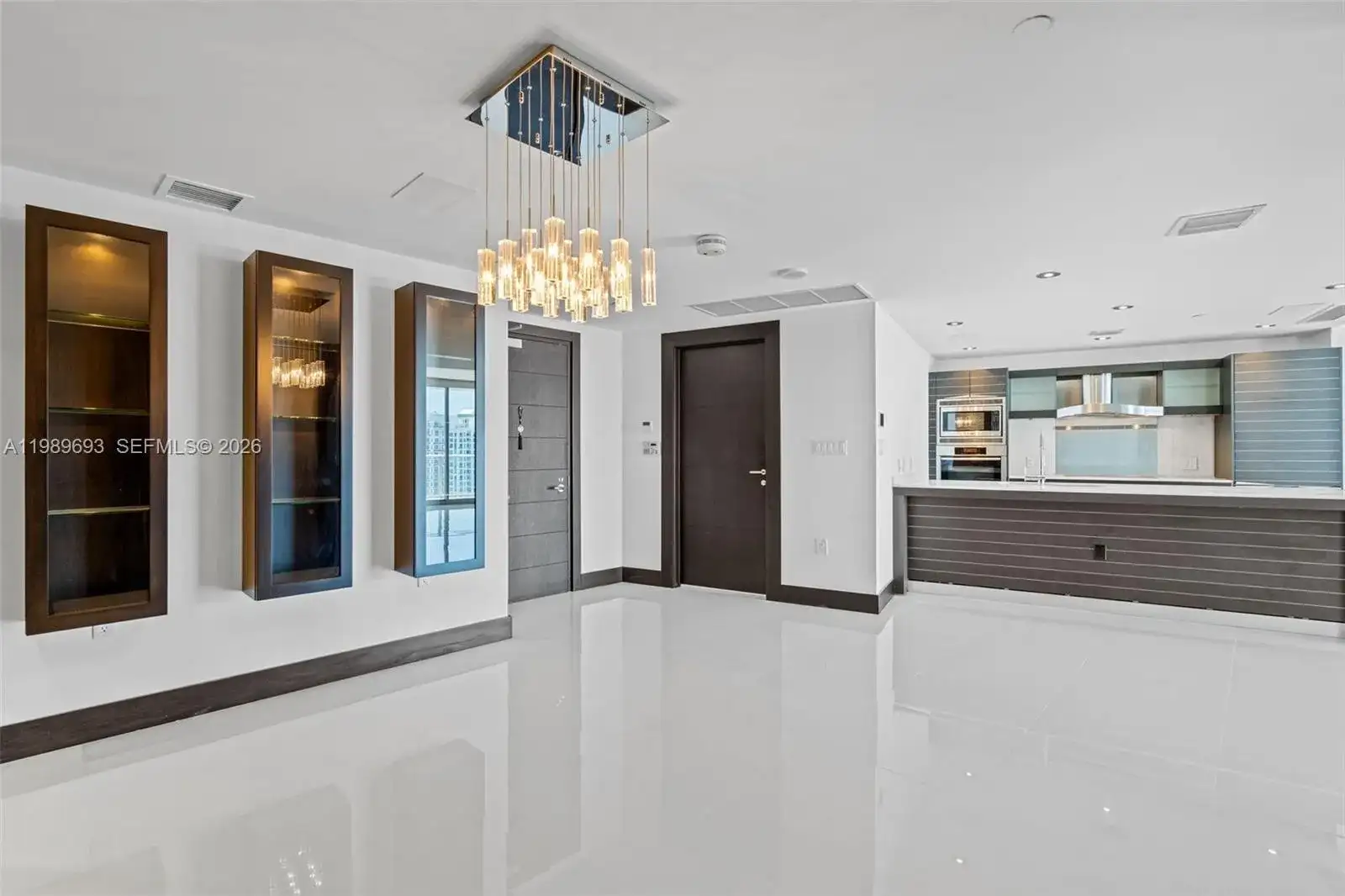 200 Biscayne Boulevard Way # 3707, Miami FL 33131 photo 5