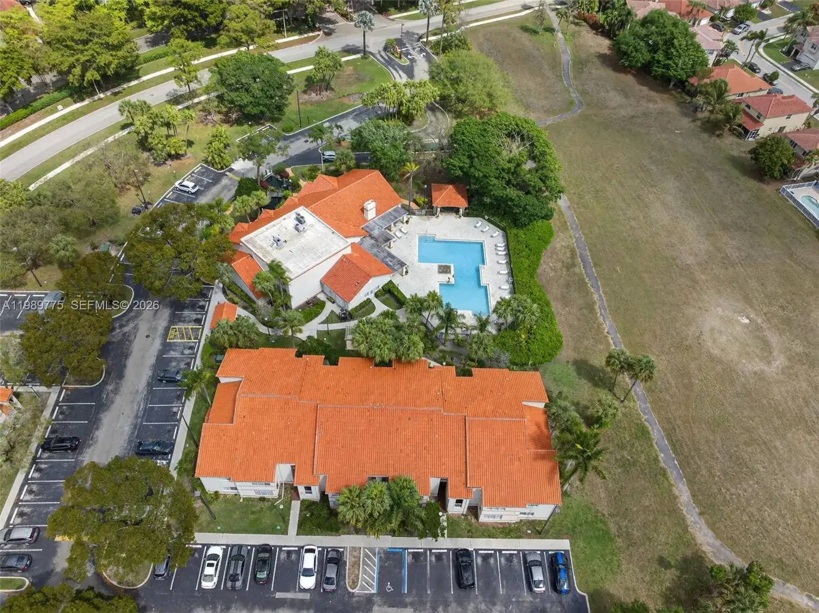3390 N Pinewalk Dr N # 1026, Margate FL 33063 photo 2
