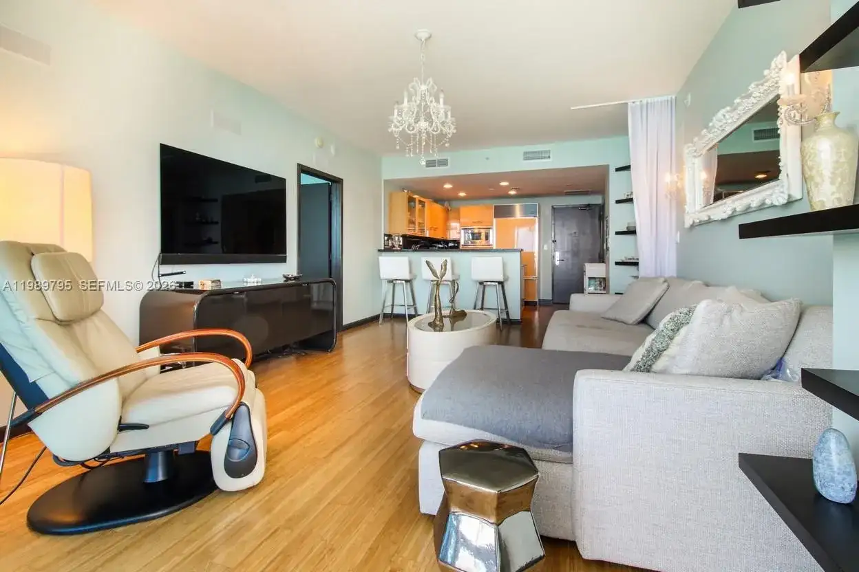 6799 Collins Ave, Miami Beach FL 33141 photo 3