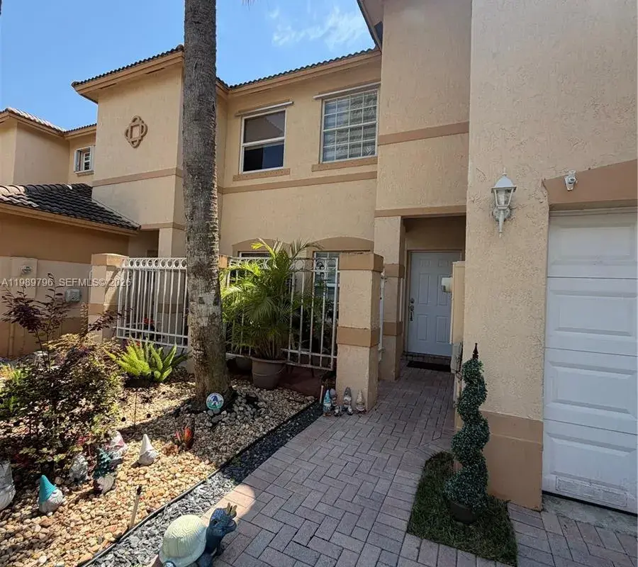 809 NW 170th Ter # 26, Pembroke Pines FL 33028