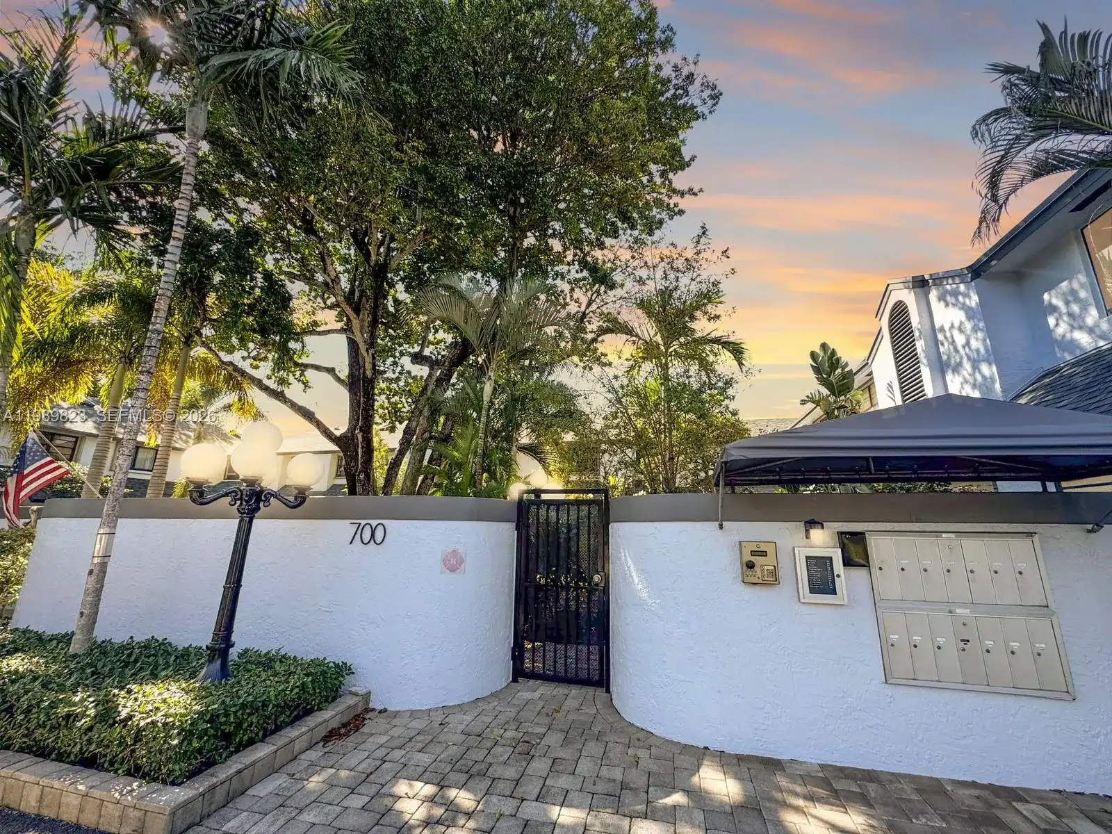 700 SE 14th St # G, Fort Lauderdale FL 33316