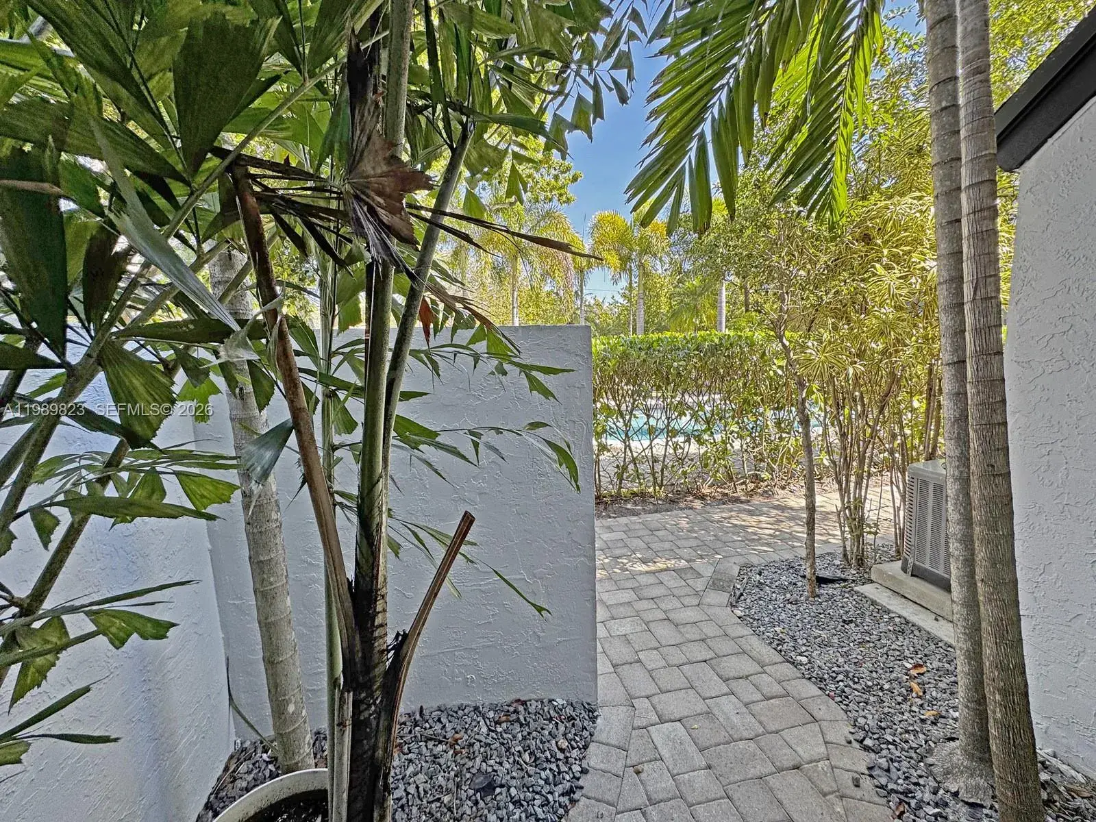 700 SE 14th St # G, Fort Lauderdale FL 33316
