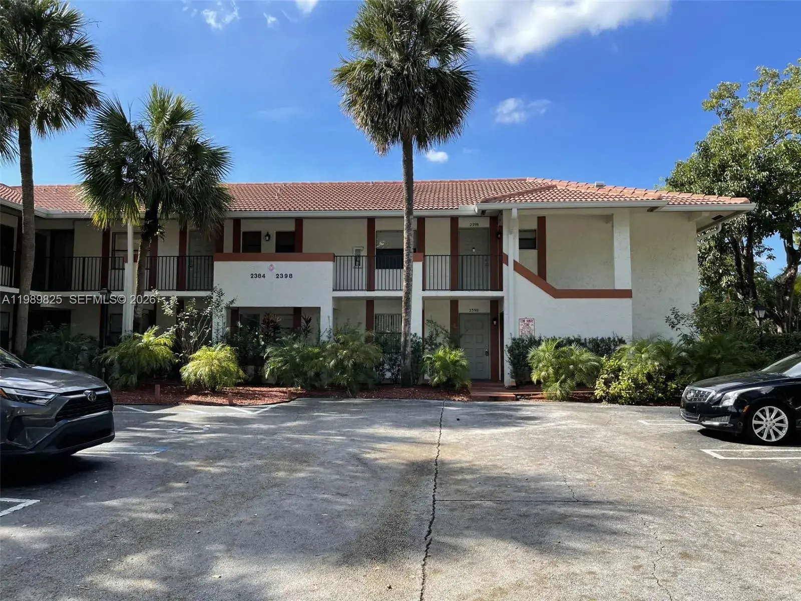 2390 Coral Springs Dr # 2390, Coral Springs FL 33065