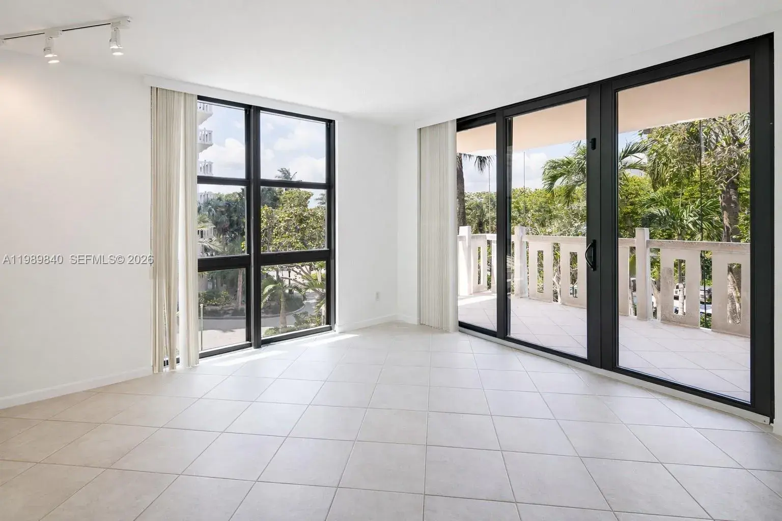 1121 Crandon Blvd # F206, Key Biscayne FL 33149