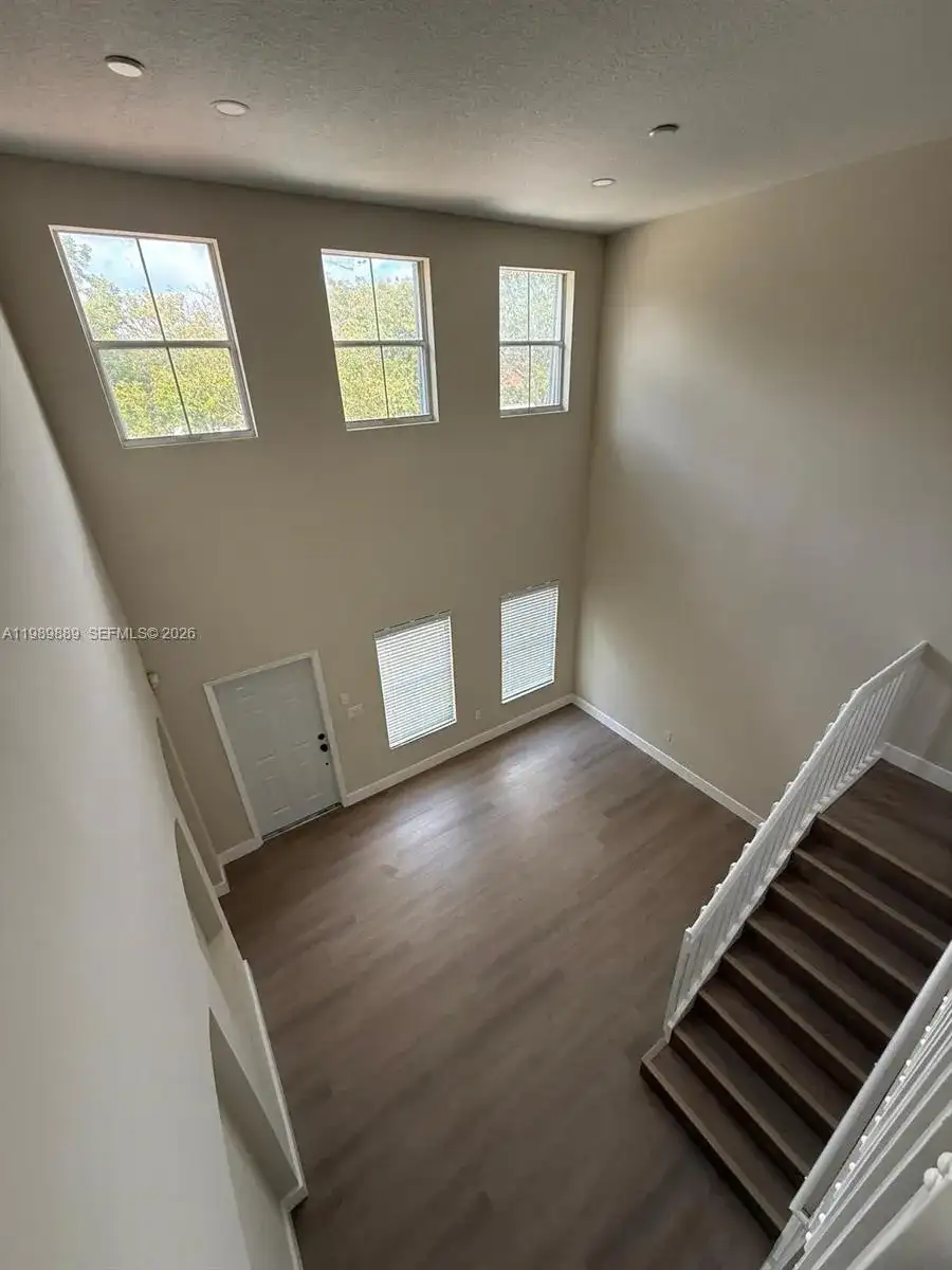 16432 SW 47th Ter, Miami FL 33185 photo 3