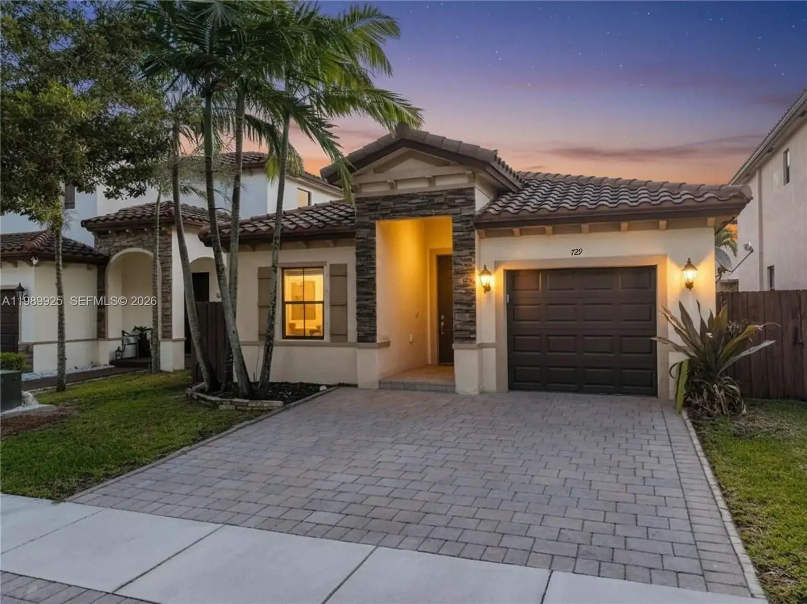 729 SE 34th Ave, Homestead FL 33033 photo 2