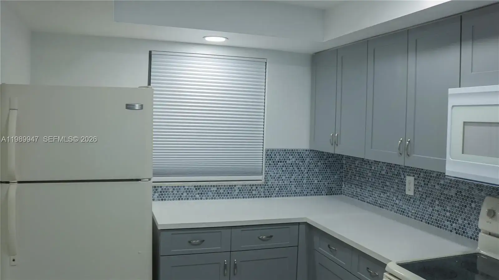 9421 Evergreen Pl # 103, Davie FL 33324 photo 3
