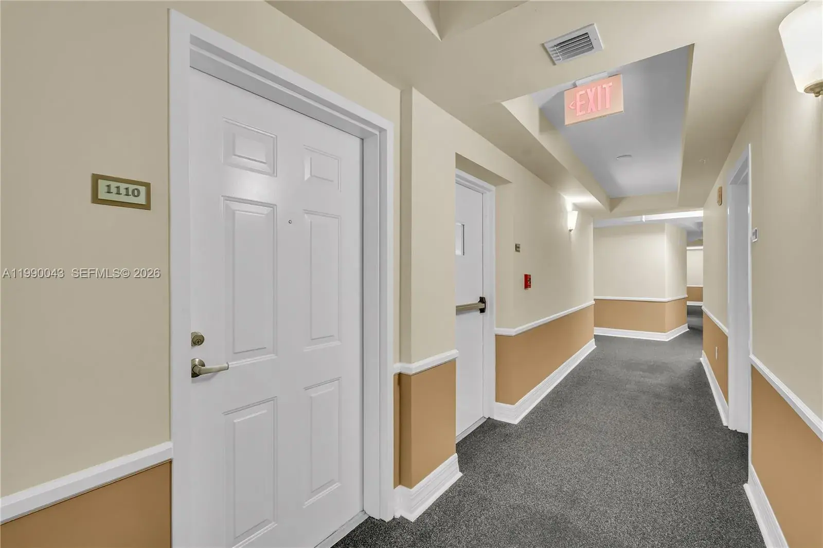 900 SW 8th St # 1110, Miami FL 33130 photo 4