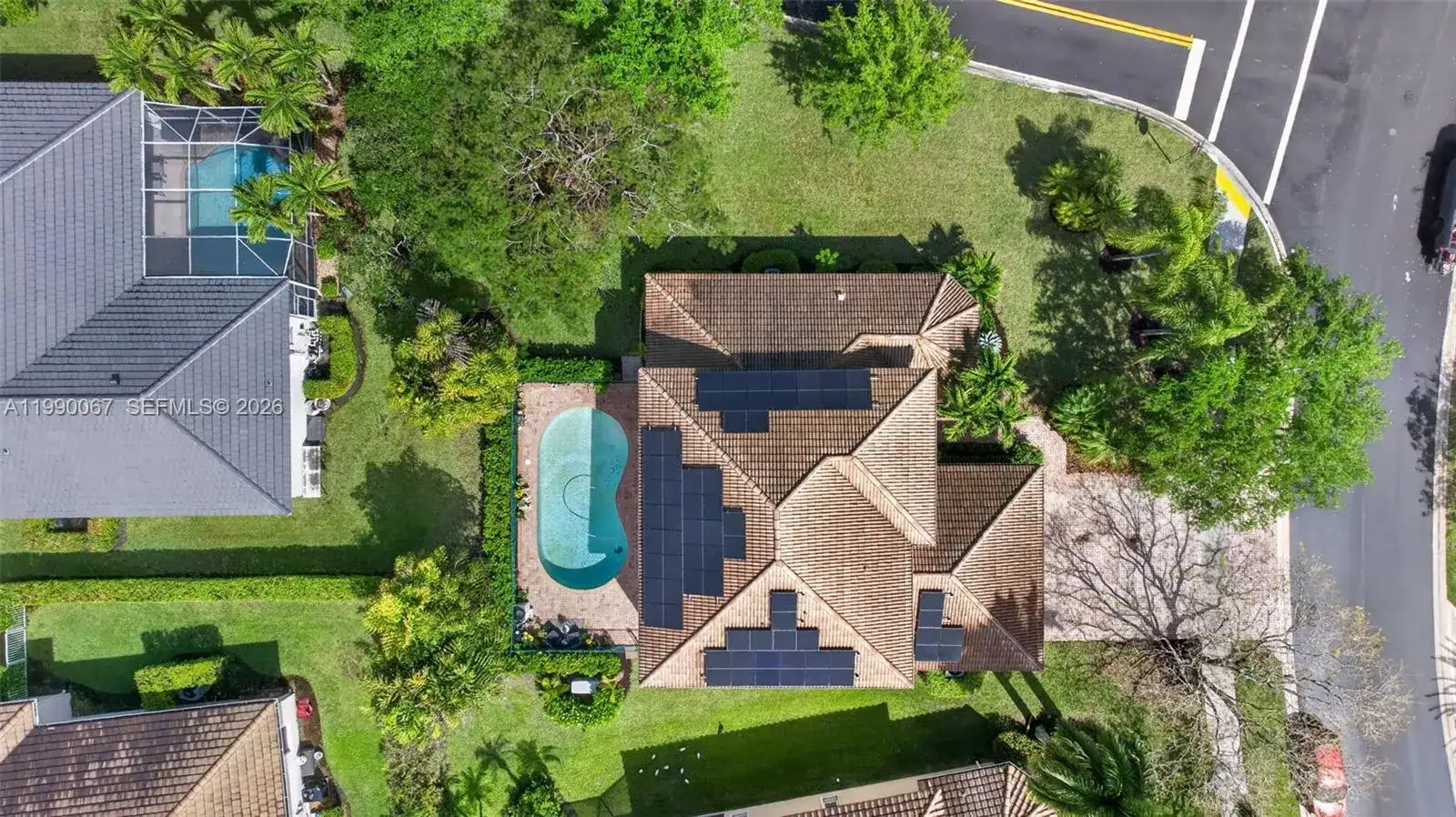 4953 Kensington Cir, Coral Springs FL 33076 photo 3