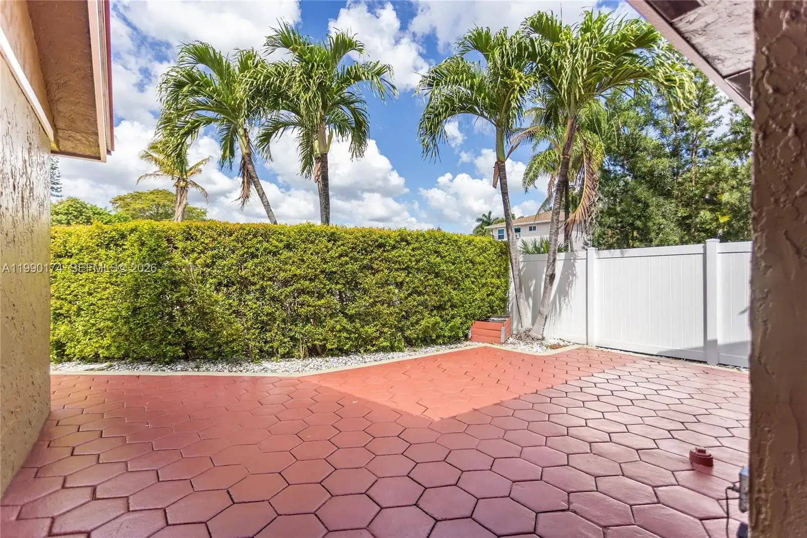 4548 SW 28th Way, Dania Beach FL 33312 photo 5