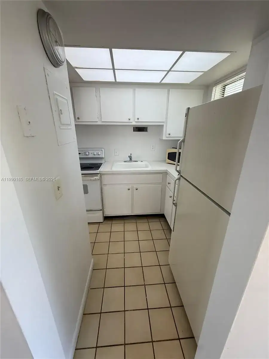 1333 E Hallandale Beach Blvd # 223, Hallandale Beach FL 33009 photo 5