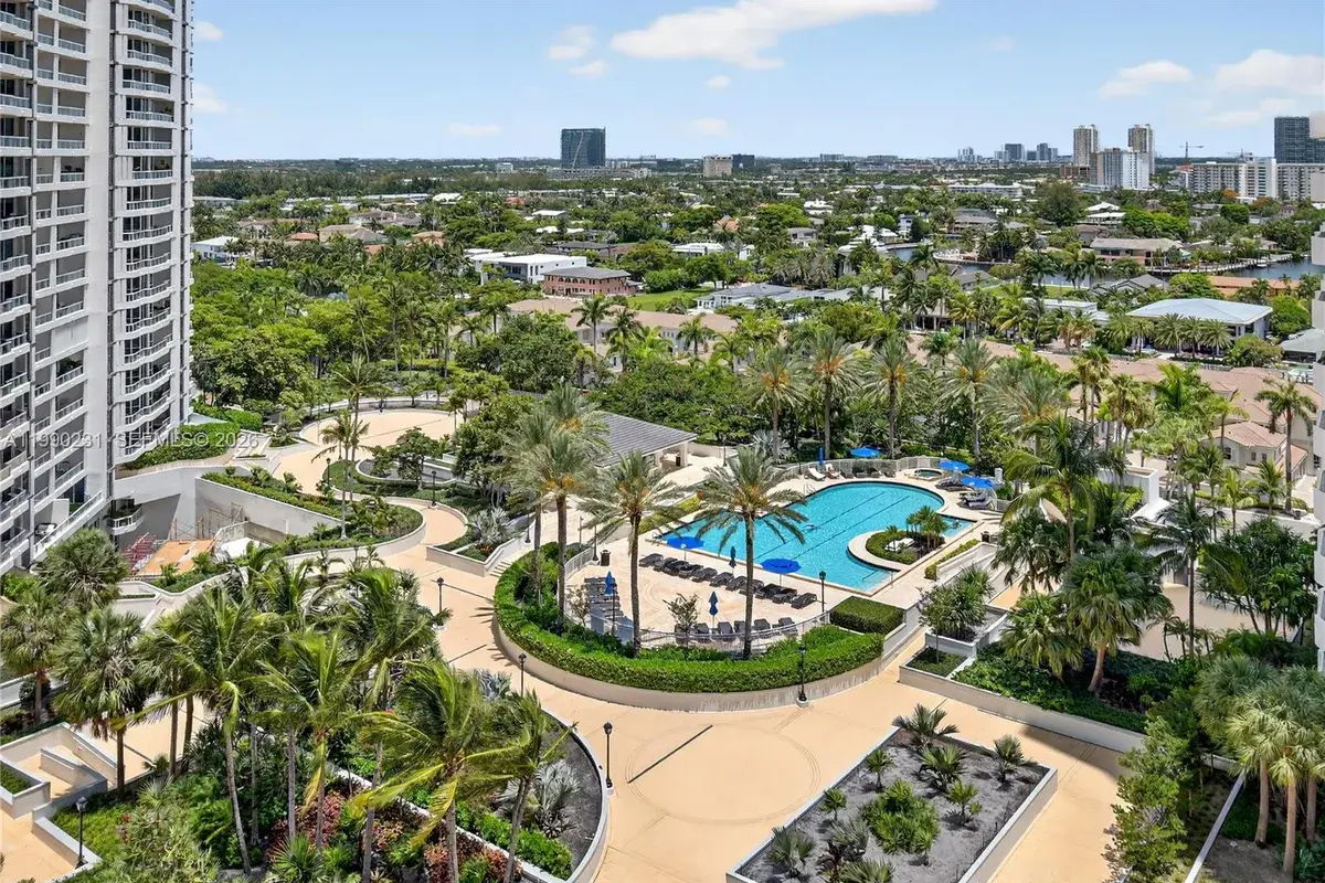 21150 Point Pl # 1505, Aventura FL 33180