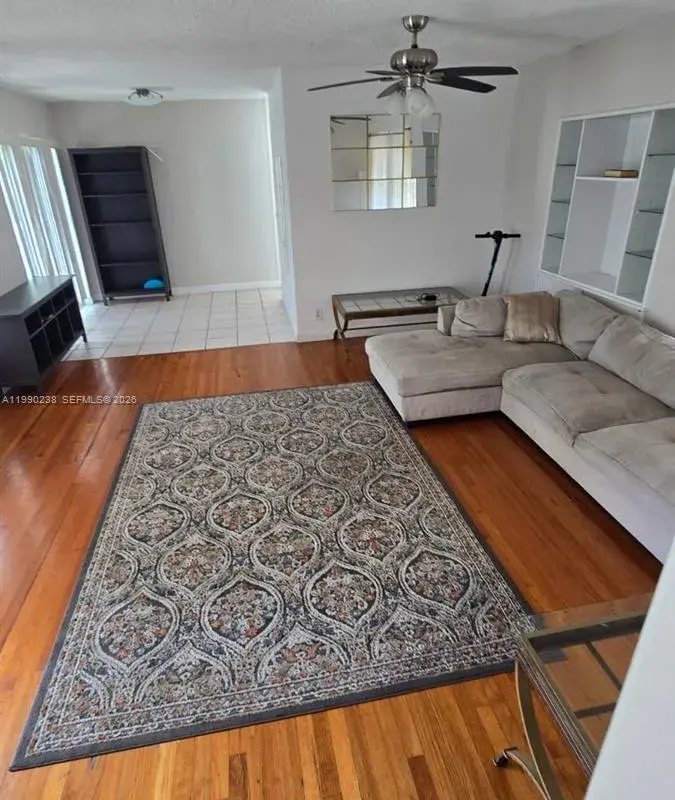 90 Isle Of Venice Dr # 9, Fort Lauderdale FL 33301