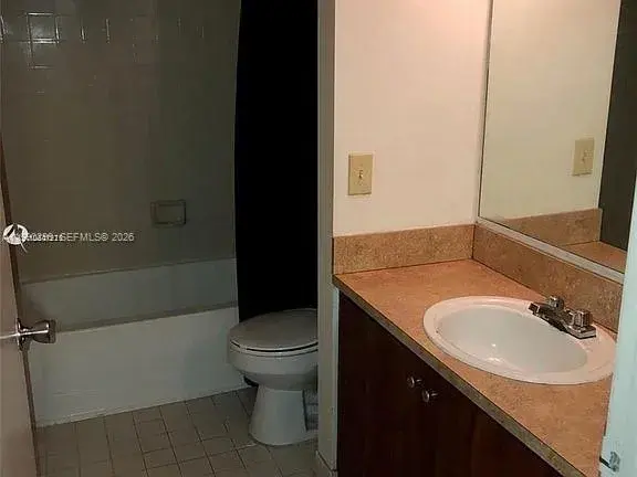 7235 NW 179th St # 103, Hialeah FL 33015