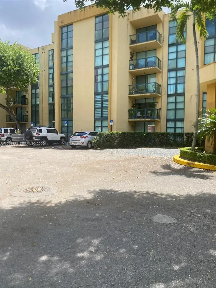 11800 SW 18th St # 4, Miami FL 33175