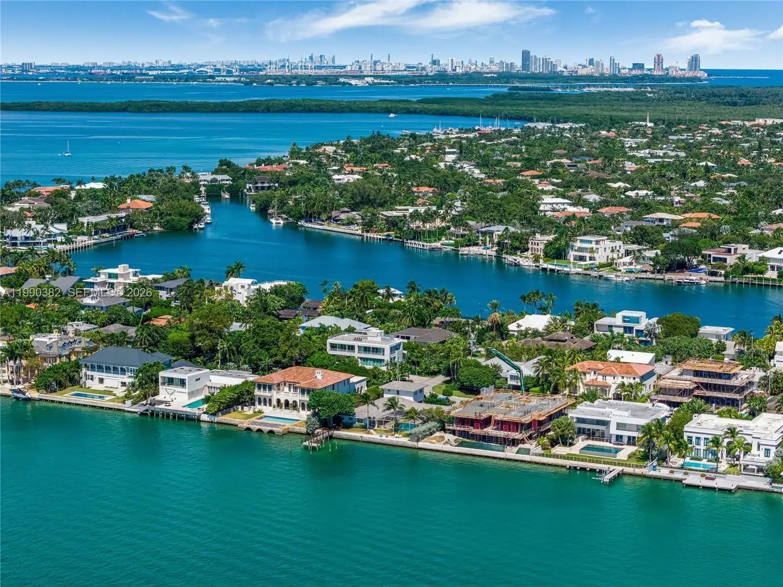 640 S Mashta Dr, Key Biscayne FL 33149 photo 2