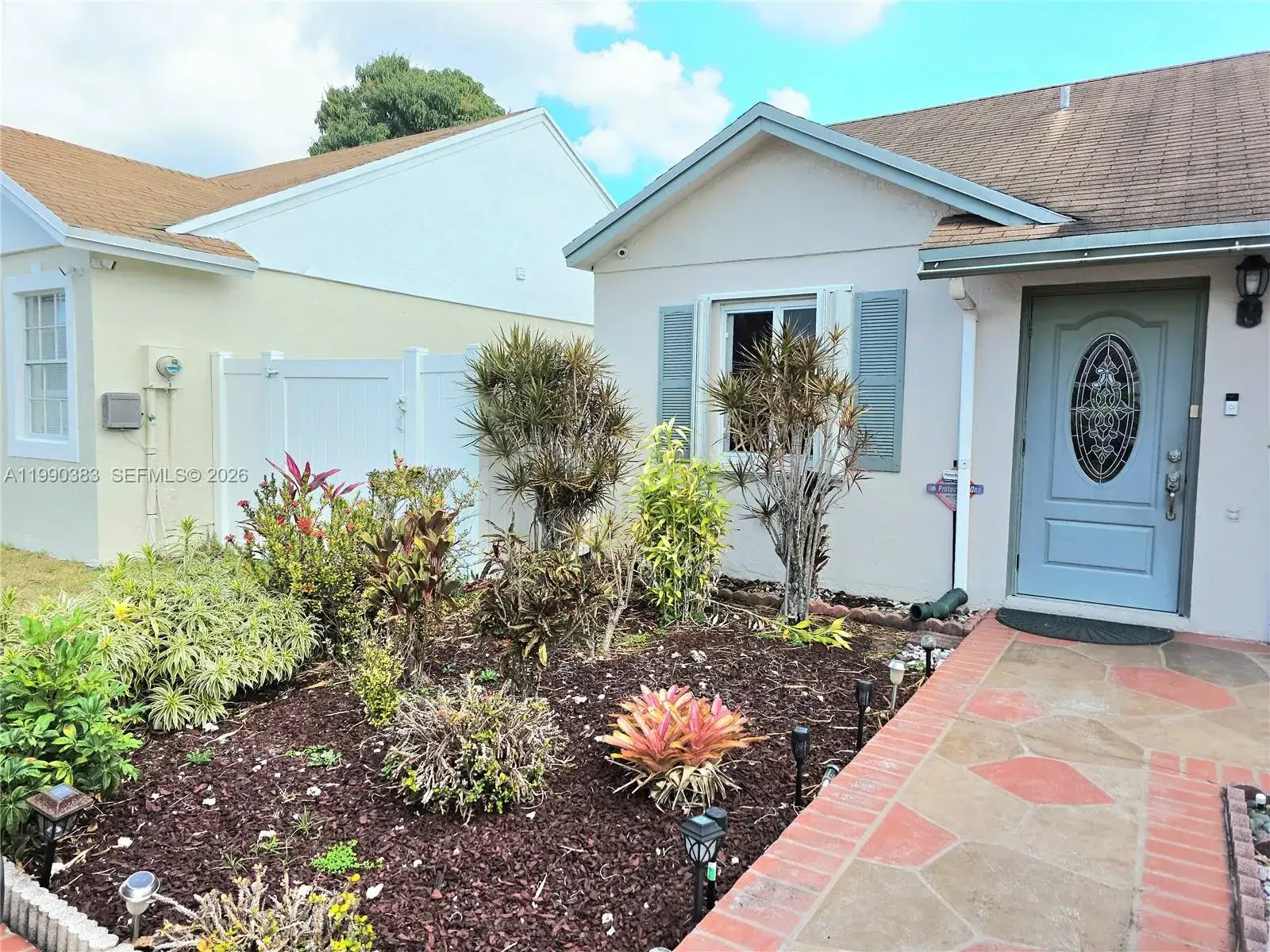 20317 NW 33rd Ave, Miami Gardens FL 33056 photo 2