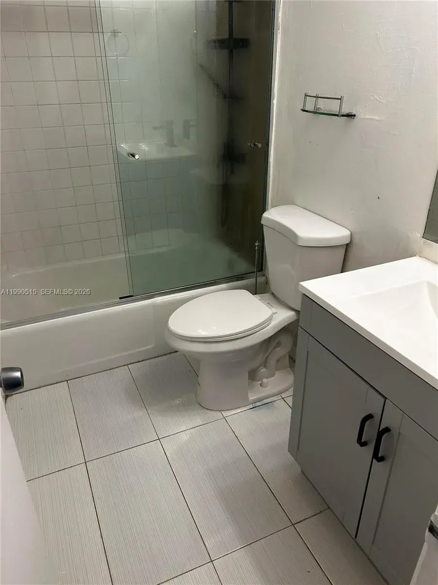 400 Kings Point Dr # 604, Sunny Isles Beach FL 33160