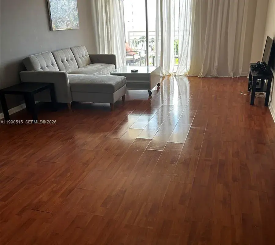 400 Kings Point Dr # 604, Sunny Isles Beach FL 33160
