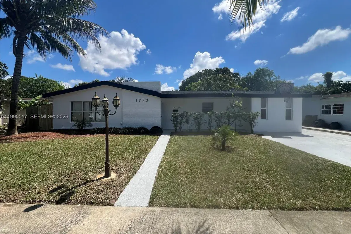 1970 NW 192nd Ter, Miami Gardens FL 33056