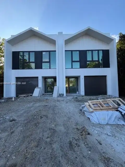 2800 SW 38th Ct, Miami FL 33134 photo 2